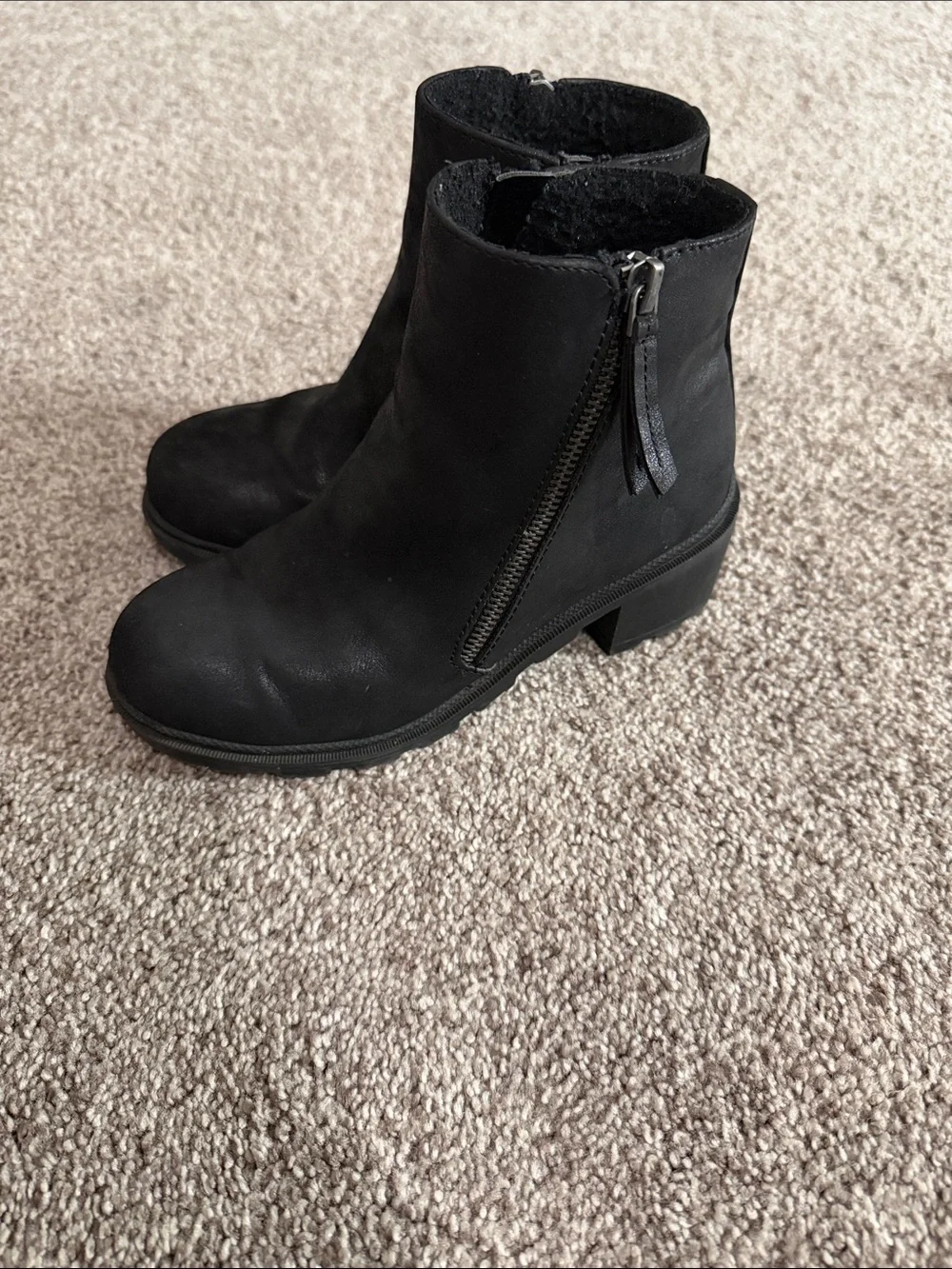 Girls Black Ankle Boot with Side Zipper Size 2M